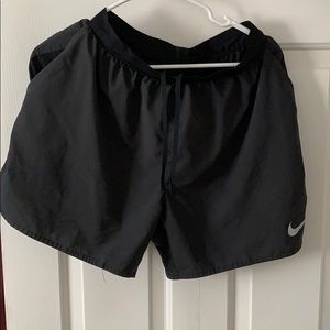 MEN’S Nike Drifit Running Shorts